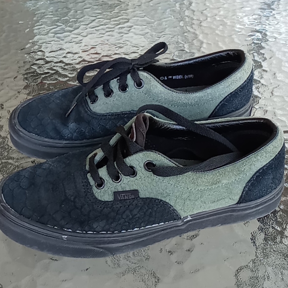 slytherin vans journeys